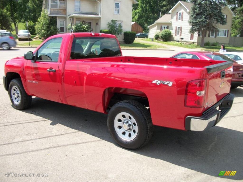 2010 Silverado 1500 Regular Cab 4x4 - Victory Red / Dark Titanium photo #5