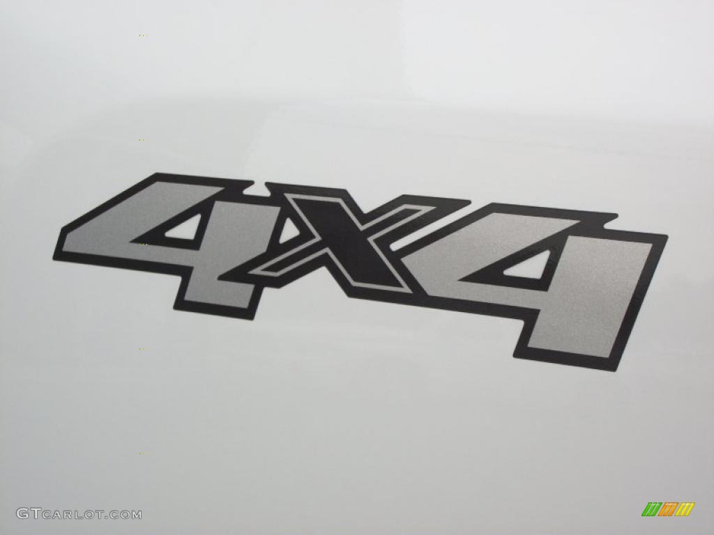 2010 Silverado 2500HD Regular Cab 4x4 - Summit White / Dark Titanium photo #6