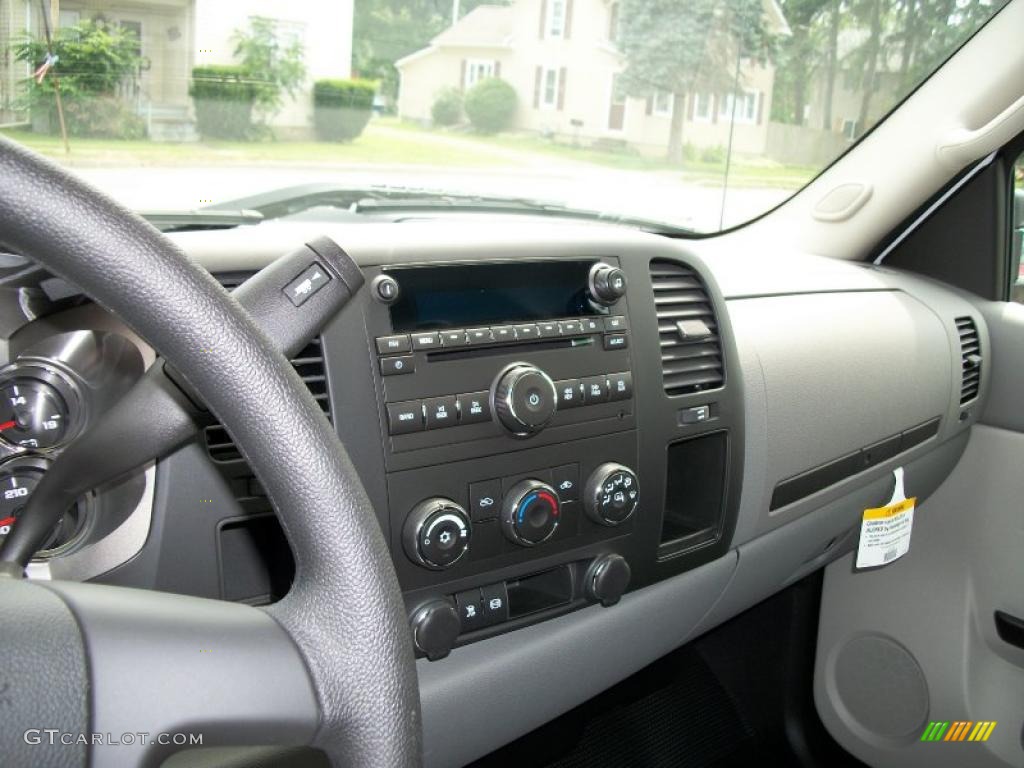 2010 Silverado 2500HD Regular Cab 4x4 - Summit White / Dark Titanium photo #14