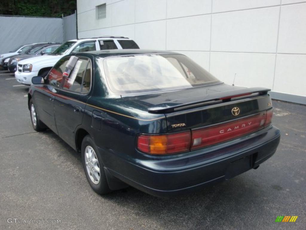1993 Camry XLE Sedan - Dark Green Pearl / Beige photo #2
