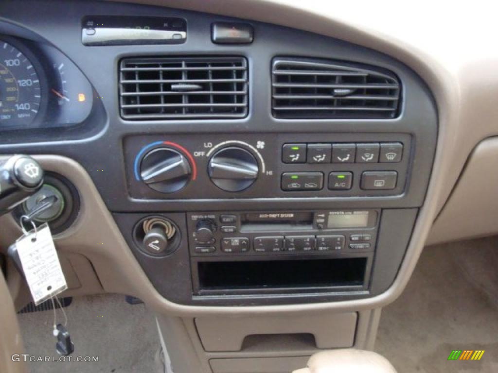 1993 Camry XLE Sedan - Dark Green Pearl / Beige photo #9