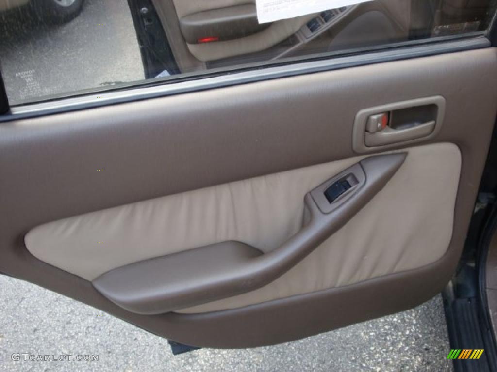 1993 Camry XLE Sedan - Dark Green Pearl / Beige photo #15