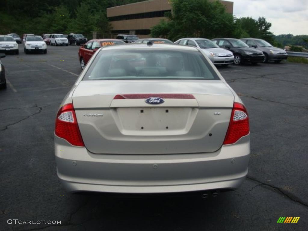 2010 Fusion SE - Smokestone Metallic / Medium Light Stone photo #4