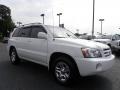 Super White - Highlander  Photo No. 1