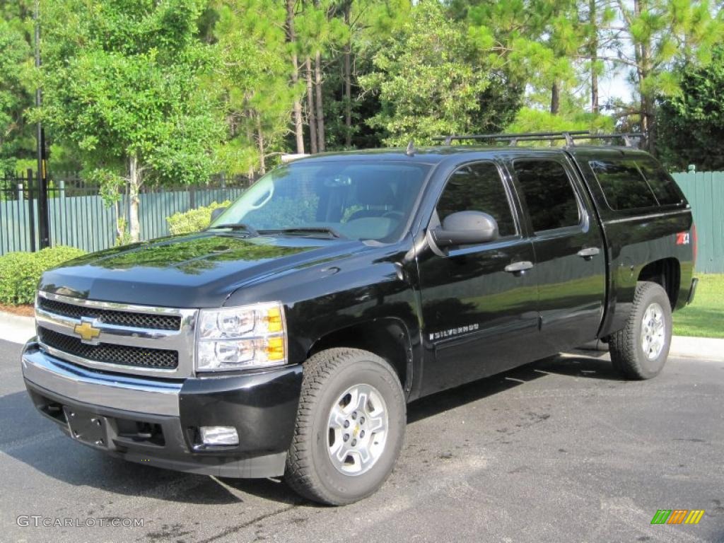 2008 Silverado 1500 Z71 Crew Cab 4x4 - Black / Light Titanium/Ebony Accents photo #1