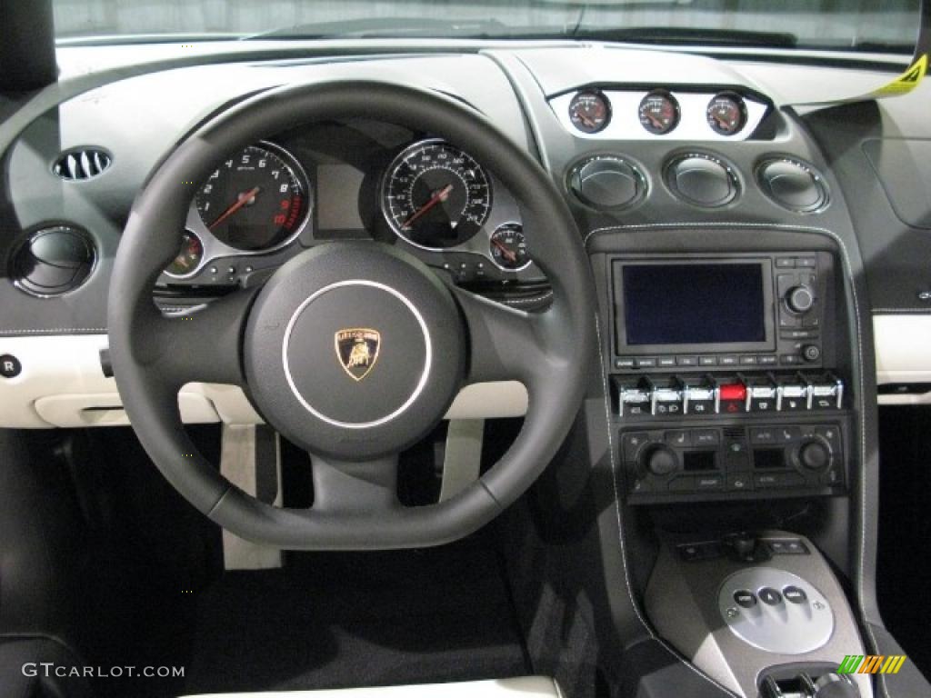 2010 Gallardo LP560-4 Spyder - Balloon White / Black/White photo #8