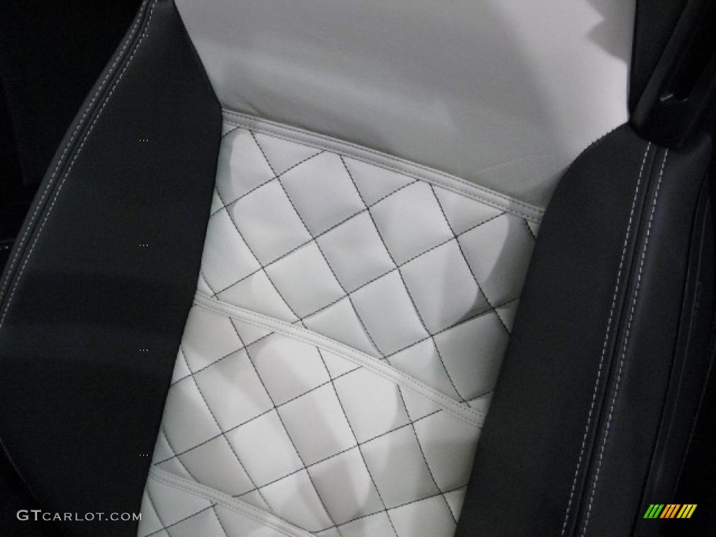 2010 Gallardo LP560-4 Spyder - Balloon White / Black/White photo #13