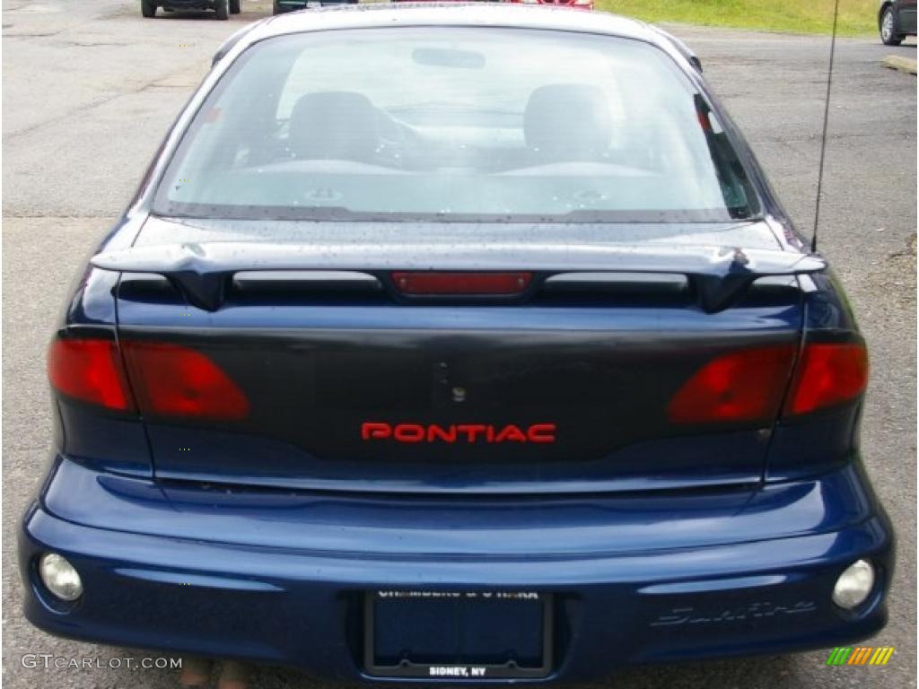2001 Sunfire SE Sedan - Indigo Blue / Graphite photo #11
