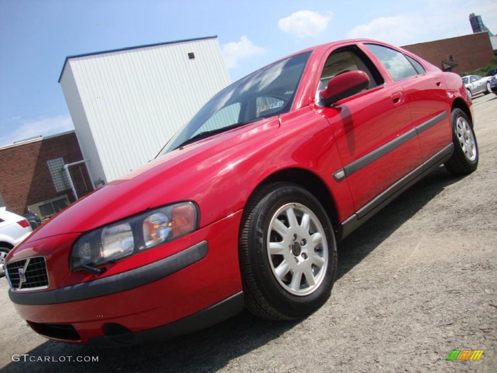 2002 S60 2.4 - Red / Taupe/Light Taupe photo #1