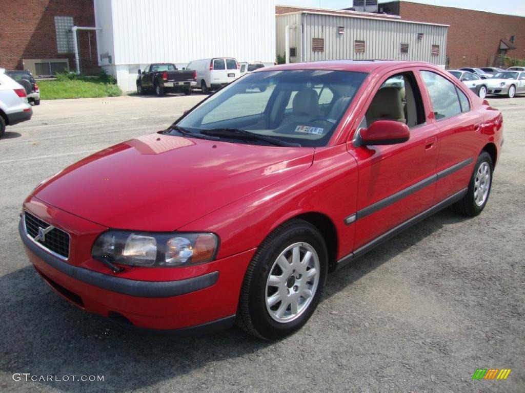 2002 S60 2.4 - Red / Taupe/Light Taupe photo #2