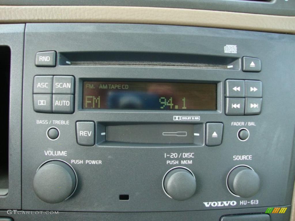 2002 S60 2.4 - Red / Taupe/Light Taupe photo #42