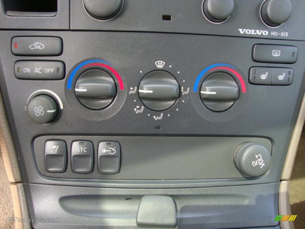 2002 S60 2.4 - Red / Taupe/Light Taupe photo #43