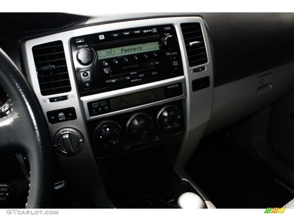 2004 4Runner Sport Edition 4x4 - Natural White / Dark Charcoal photo #11