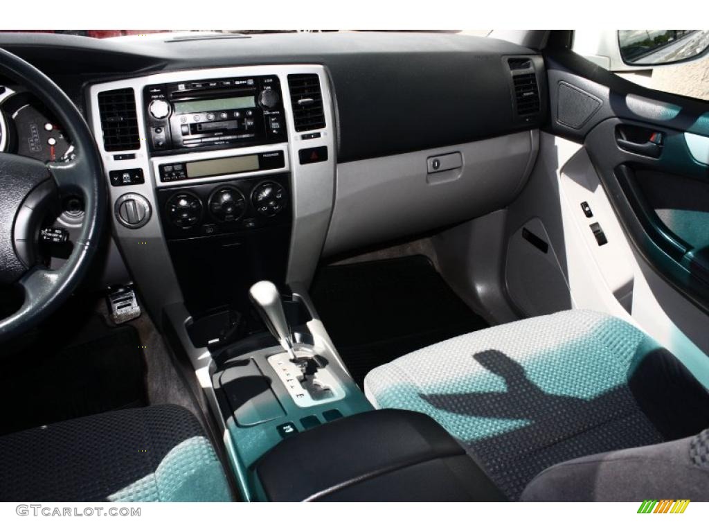 2004 4Runner Sport Edition 4x4 - Natural White / Dark Charcoal photo #13