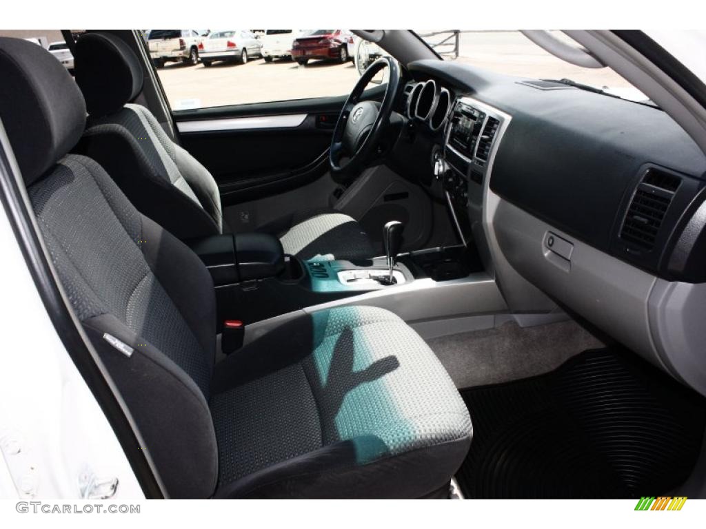 2004 4Runner Sport Edition 4x4 - Natural White / Dark Charcoal photo #14