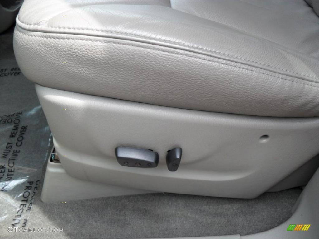 2002 Grand Caravan eX - Inferno Red Pearl / Taupe photo #8