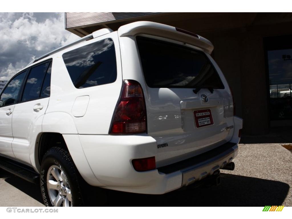 2004 4Runner Sport Edition 4x4 - Natural White / Dark Charcoal photo #22