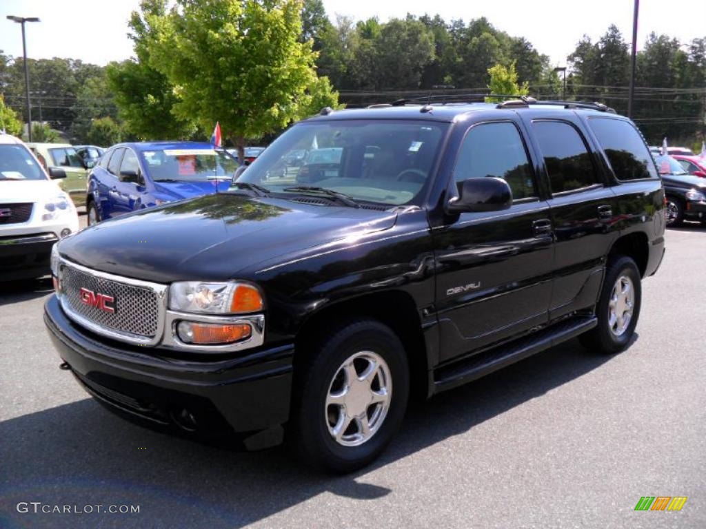 2004 Yukon Denali AWD - Onyx Black / Stone Gray photo #1