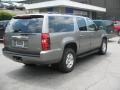 Greystone Metallic - Suburban LT 4x4 Photo No. 7