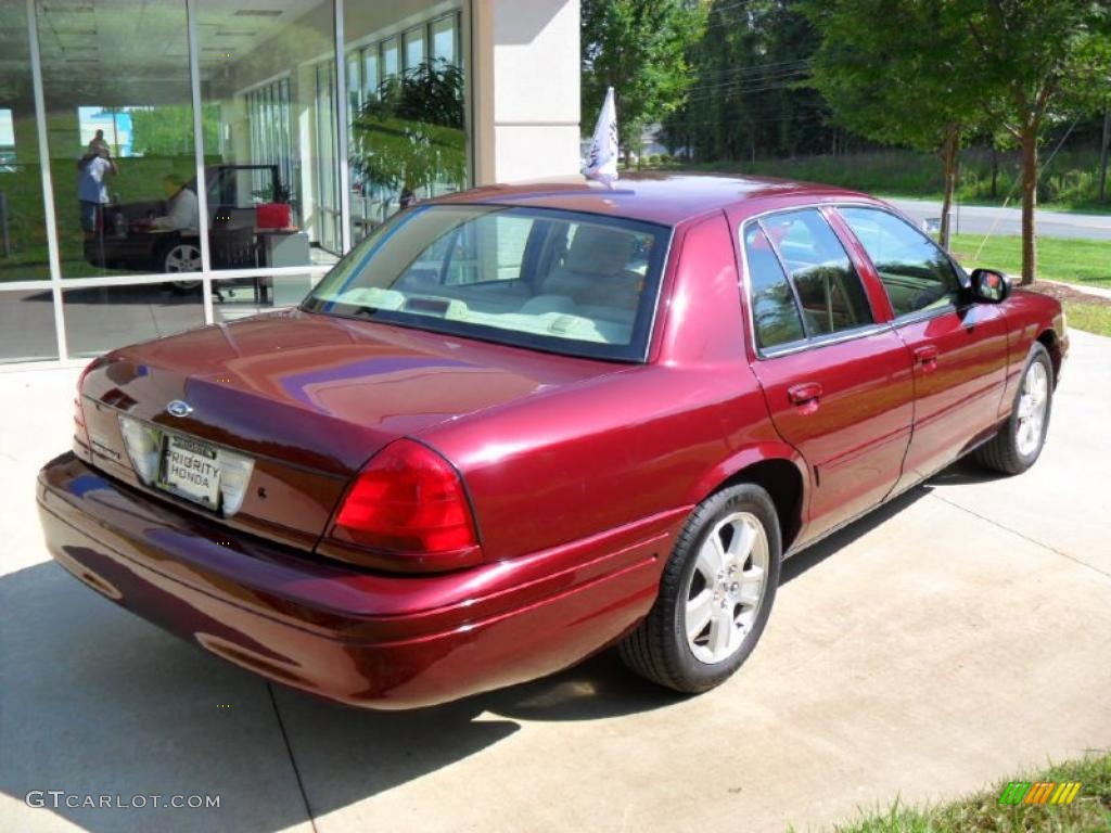 2006 Crown Victoria LX - Dark Toreador Red Metallic / Light Camel photo #4