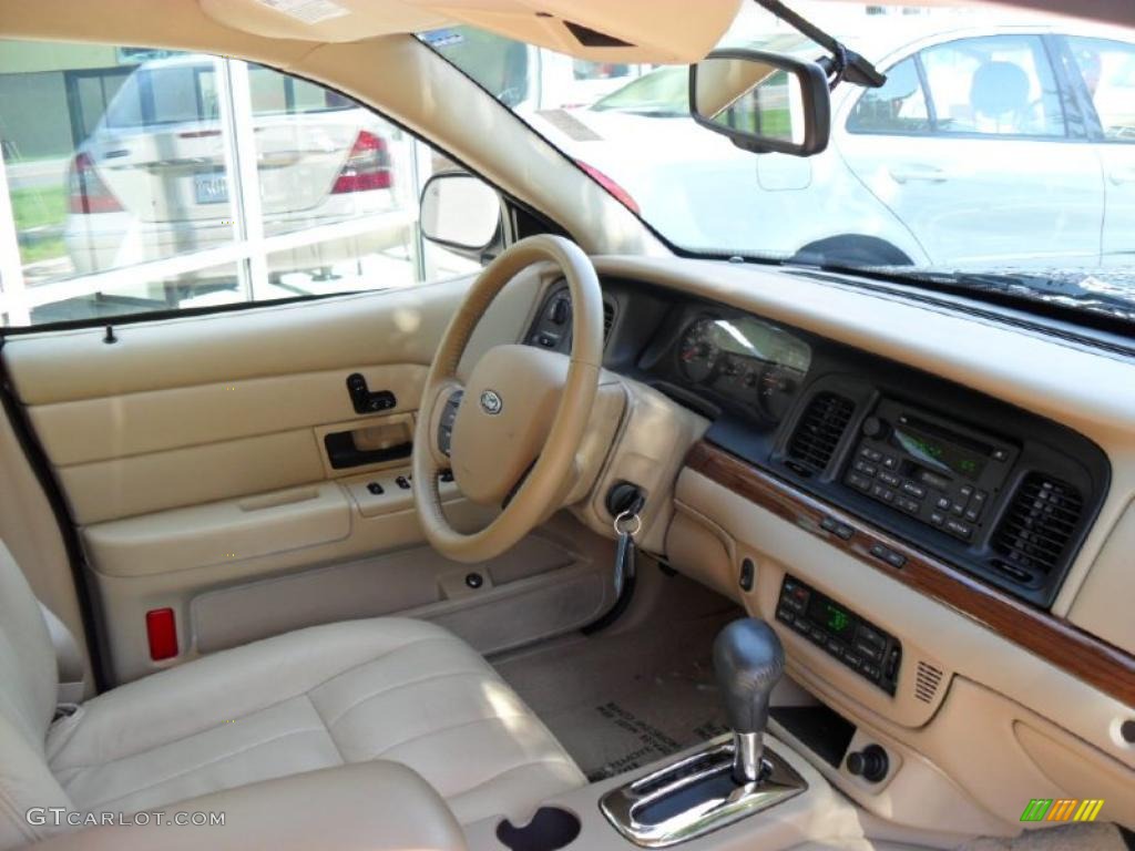 2006 Crown Victoria LX - Dark Toreador Red Metallic / Light Camel photo #17