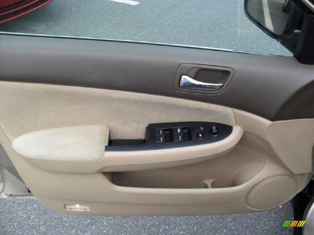 2003 Accord LX Sedan - Desert Mist Metallic / Ivory photo #9