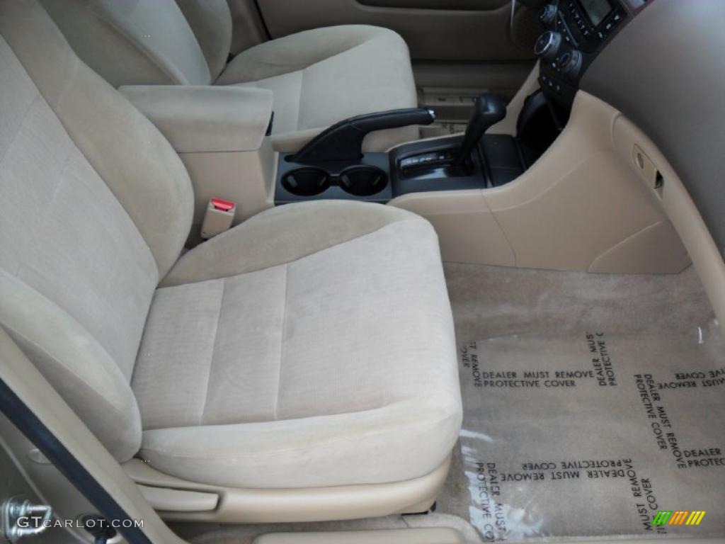 2003 Accord LX Sedan - Desert Mist Metallic / Ivory photo #19