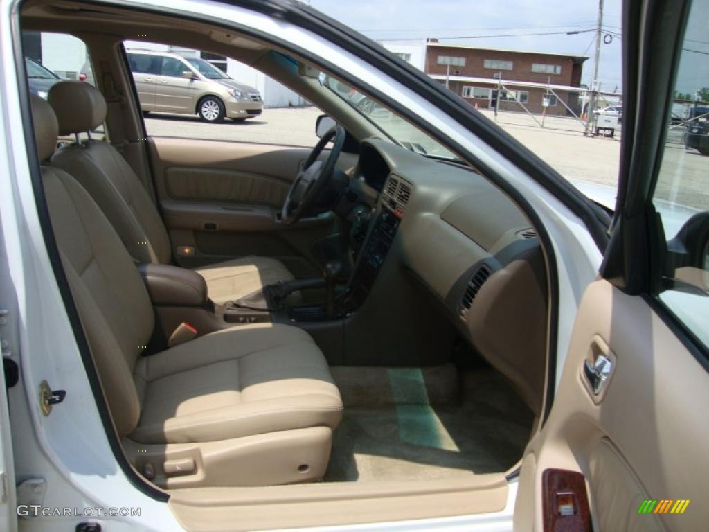 1996 I 30 Touring - Arctic White Pearl / Tan photo #21
