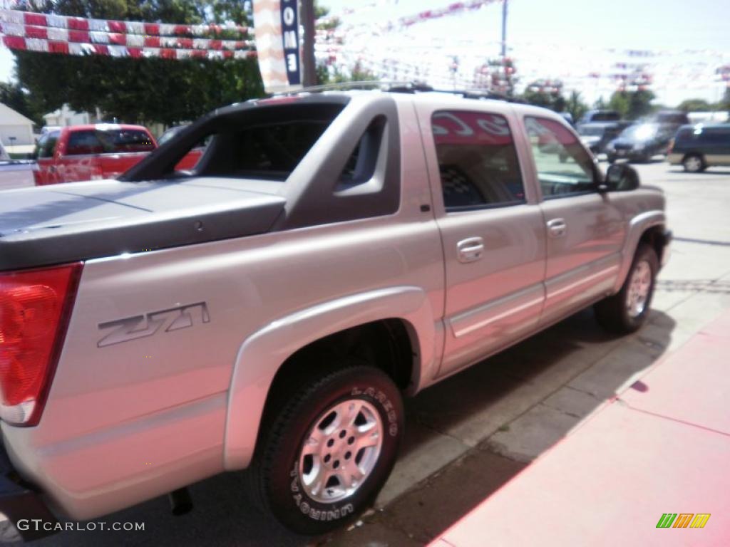 2005 Avalanche Z71 4x4 - Sandstone Metallic / Tan/Neutral photo #11