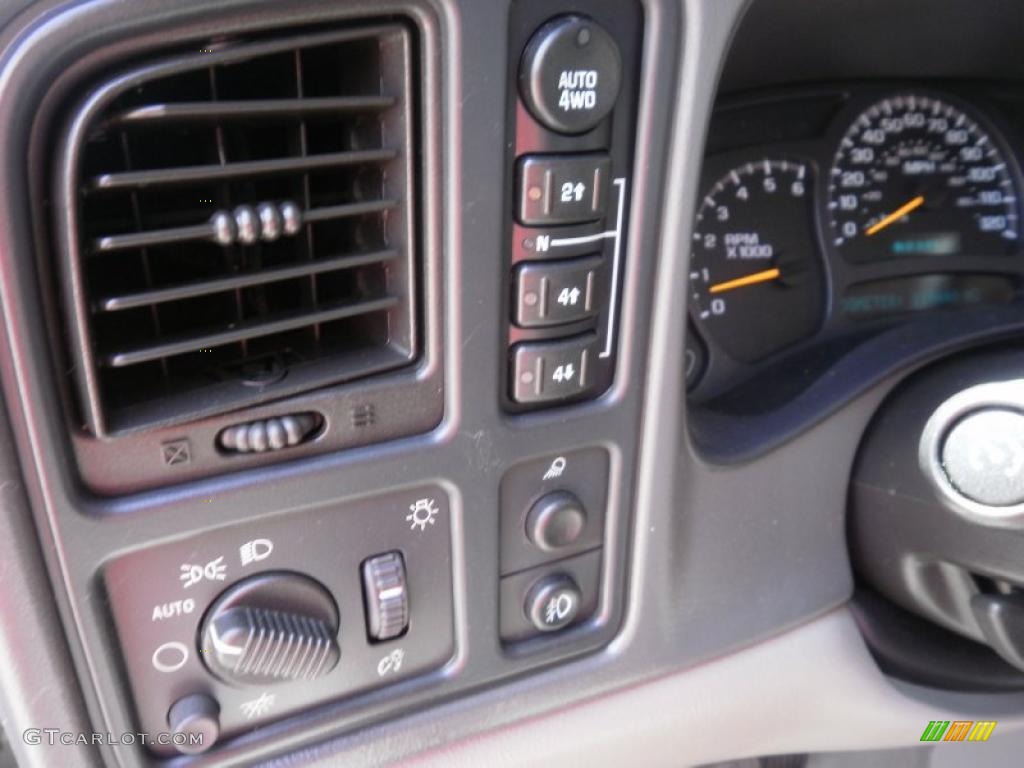 2005 Avalanche Z71 4x4 - Sandstone Metallic / Tan/Neutral photo #37