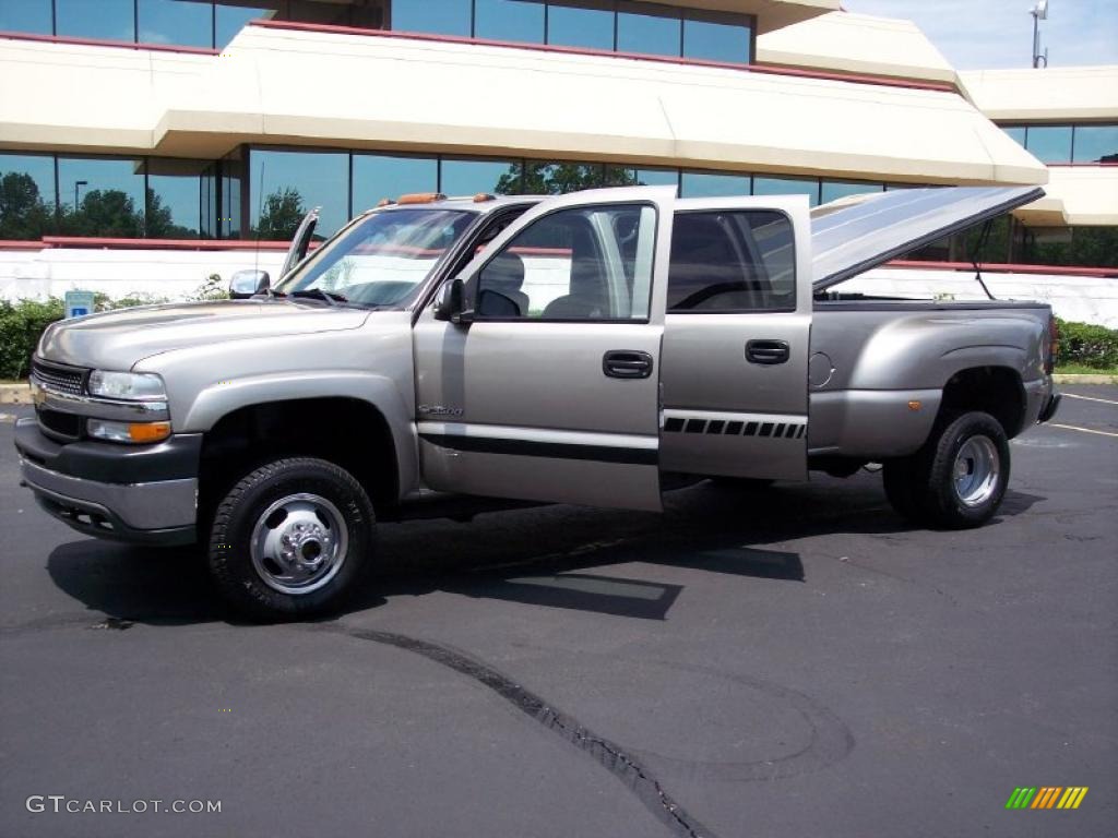 2002 Silverado 3500 LS Crew Cab 4x4 Dually - Light Pewter Metallic / Graphite photo #1