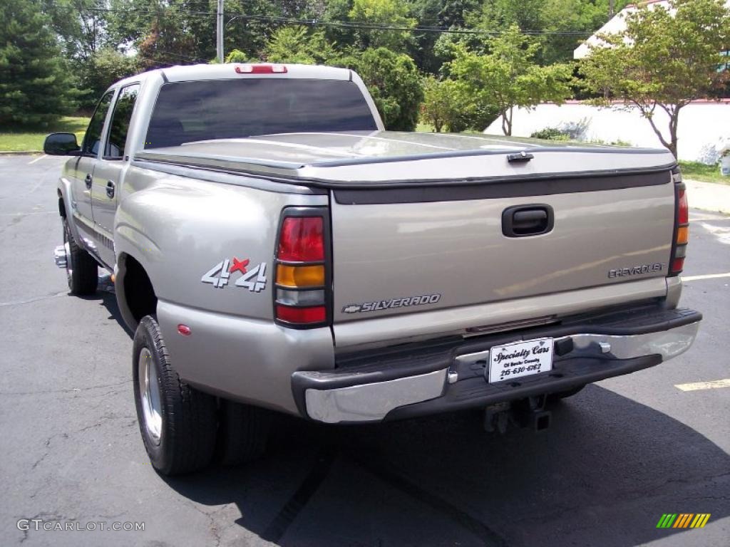 2002 Silverado 3500 LS Crew Cab 4x4 Dually - Light Pewter Metallic / Graphite photo #15