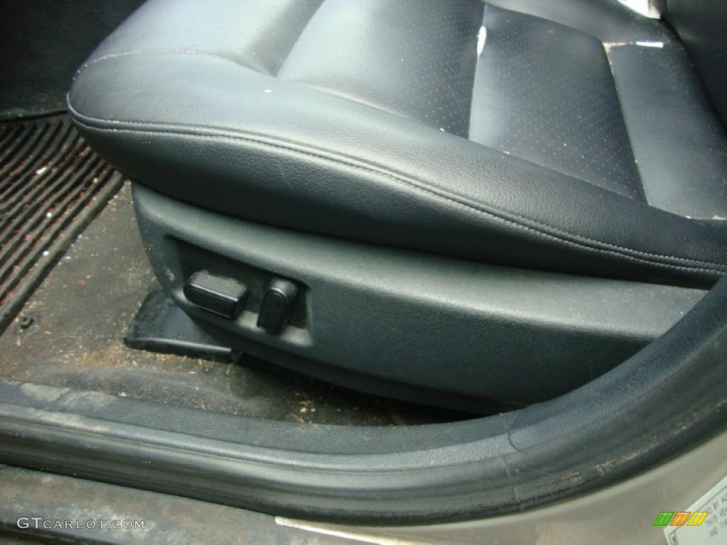 1998 A4 2.8 quattro Avant - Champagne Metallic / Onyx Black photo #14