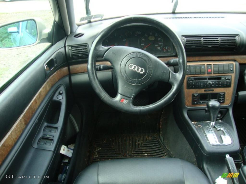 1998 A4 2.8 quattro Avant - Champagne Metallic / Onyx Black photo #26