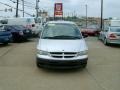 2000 Bright Silver Metallic Dodge Caravan   photo #8