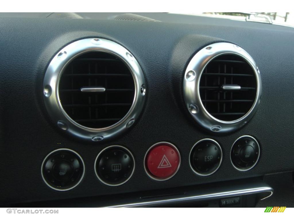 2003 TT 1.8T quattro Coupe - Brilliant Black / Ebony photo #17