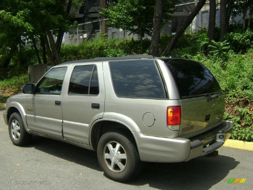 1999 Bravada AWD - Pewter Metallic / Beige photo #4