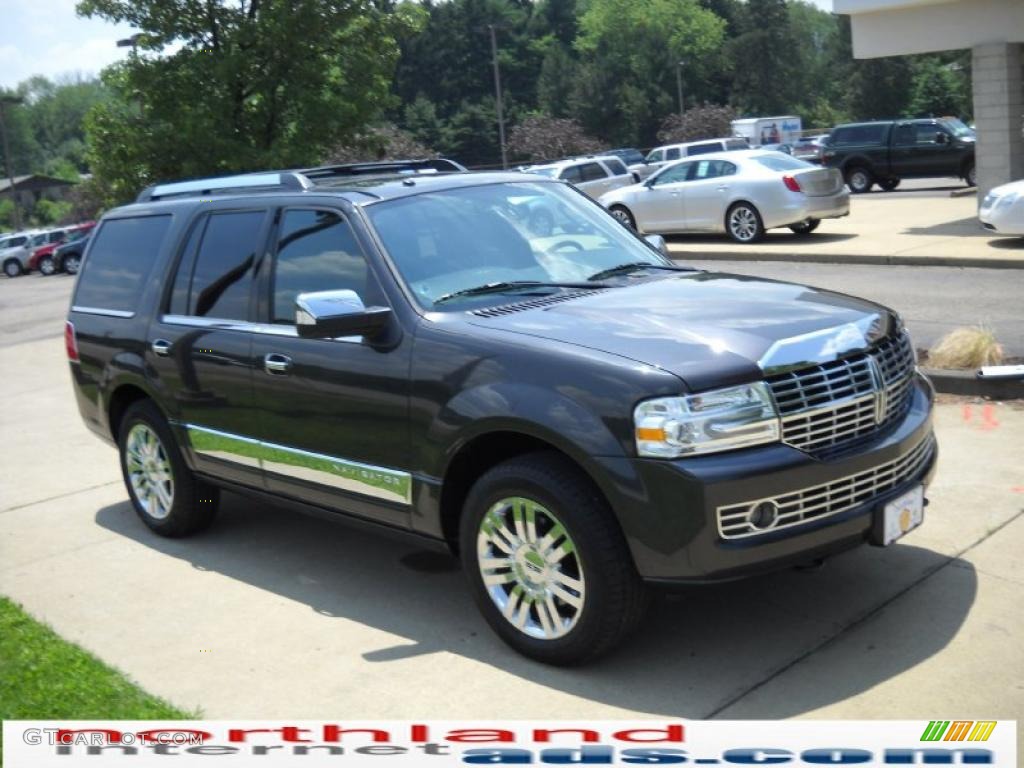 2007 Navigator Ultimate 4x4 - Alloy Metallic / Charcoal photo #14