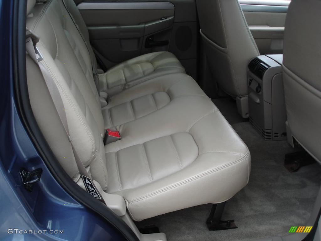 2003 Explorer XLT 4x4 - Medium Wedgewood Blue Metallic / Medium Parchment Beige photo #27