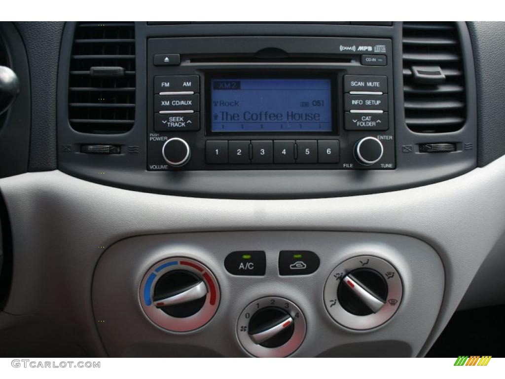 2010 Accent GLS 4 Door - Charcoal Gray / Gray photo #6