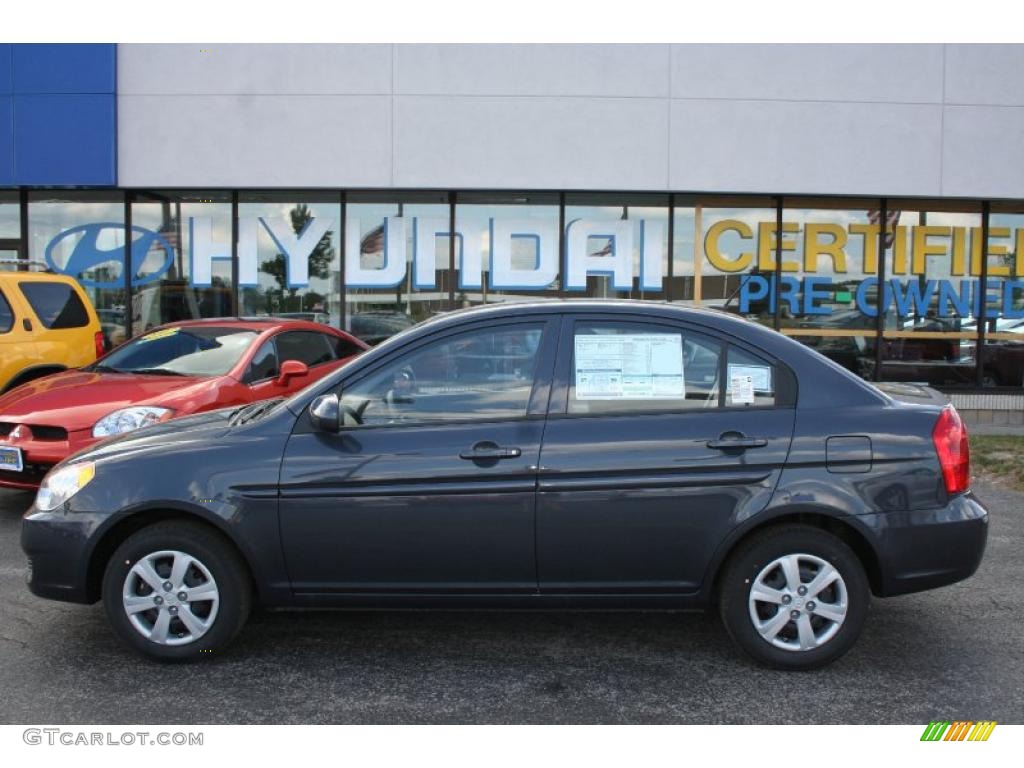 2010 Accent GLS 4 Door - Charcoal Gray / Gray photo #14