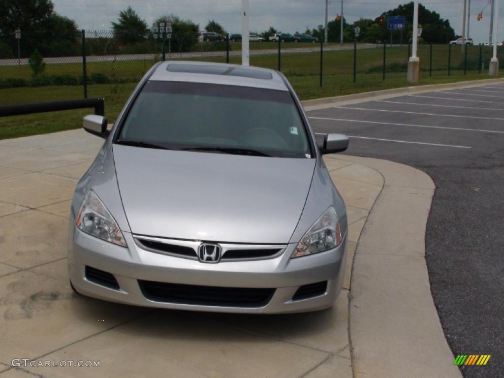 2006 Accord LX V6 Sedan - Alabaster Silver Metallic / Black photo #15