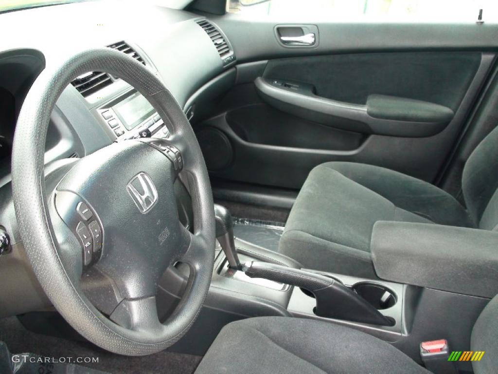 2006 Accord LX V6 Sedan - Alabaster Silver Metallic / Black photo #17