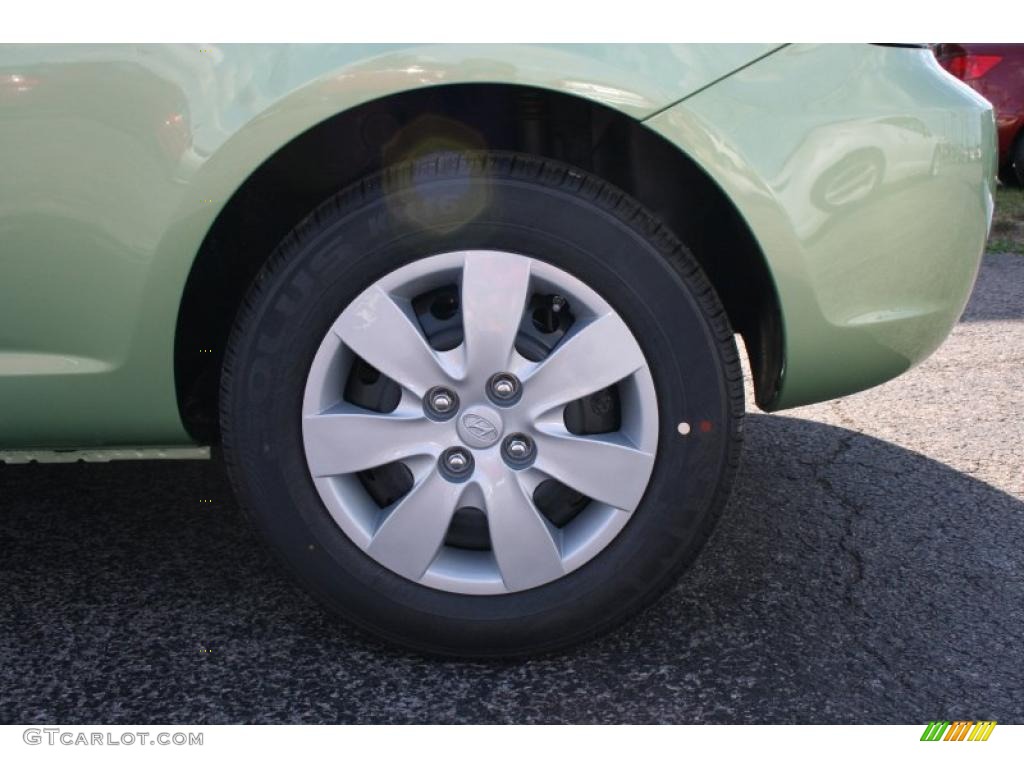 2010 Accent GS 3 Door - Apple Green / Black photo #13