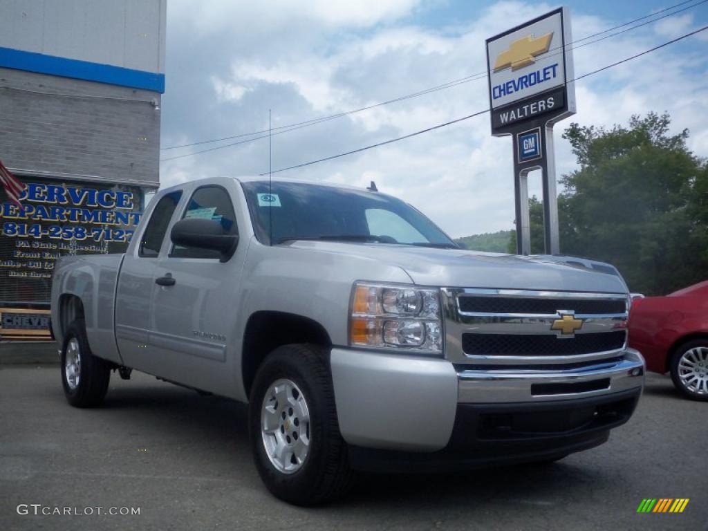 2010 Silverado 1500 LT Extended Cab 4x4 - Sheer Silver Metallic / Ebony photo #3