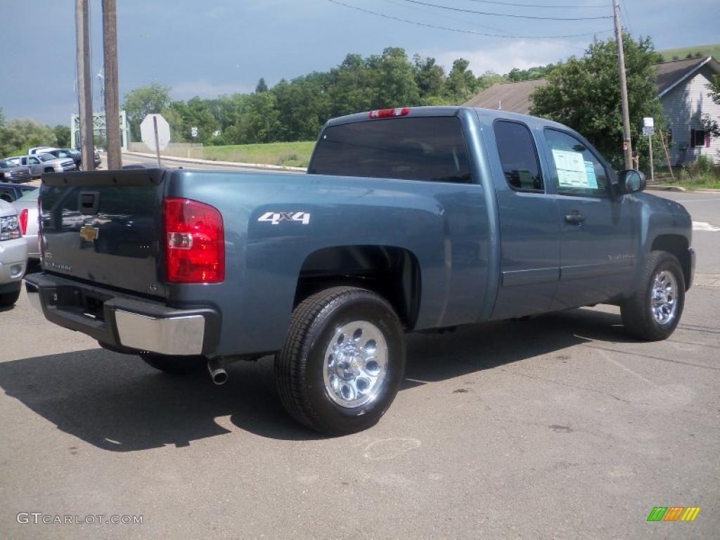 2010 Silverado 1500 LS Extended Cab 4x4 - Blue Granite Metallic / Dark Titanium photo #5