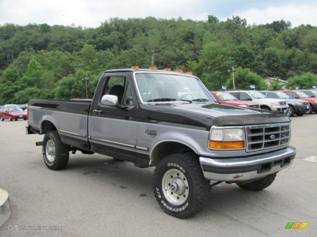 1997 F250 XLT Regular Cab 4x4 - Black / Medium Graphite photo #5