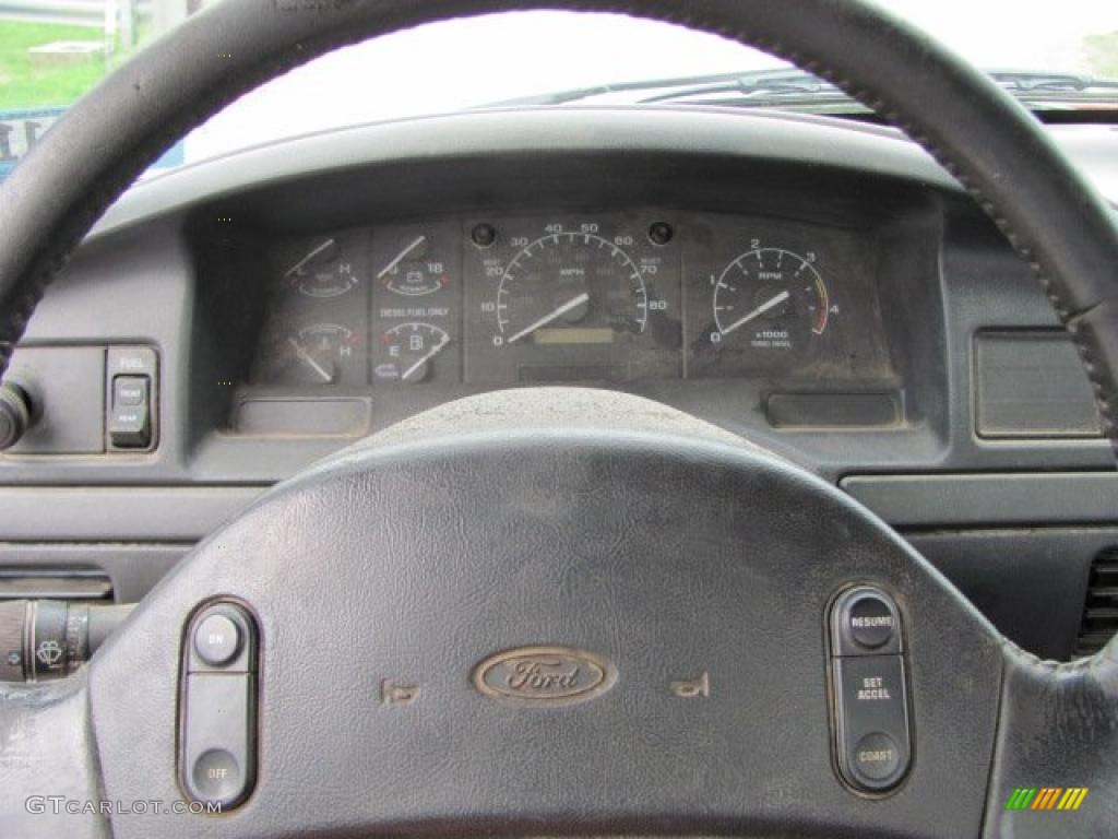 1997 F250 XLT Regular Cab 4x4 - Black / Medium Graphite photo #12