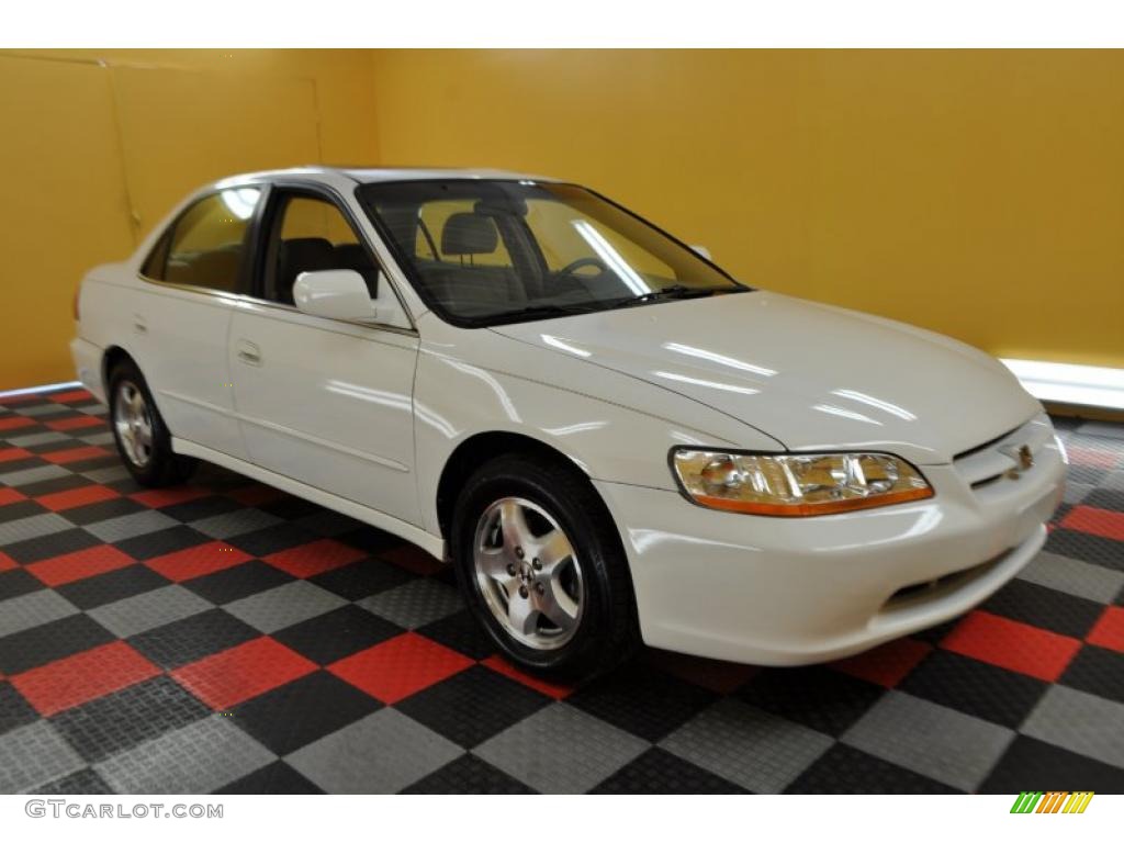 2000 Accord EX V6 Sedan - Taffeta White / Ivory photo #1