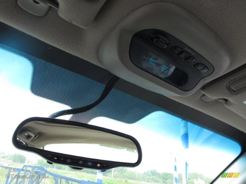 2005 Impala LS - Medium Gray Metallic / Medium Gray photo #22